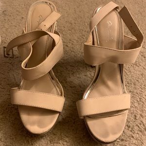 Beige heels with diamonds